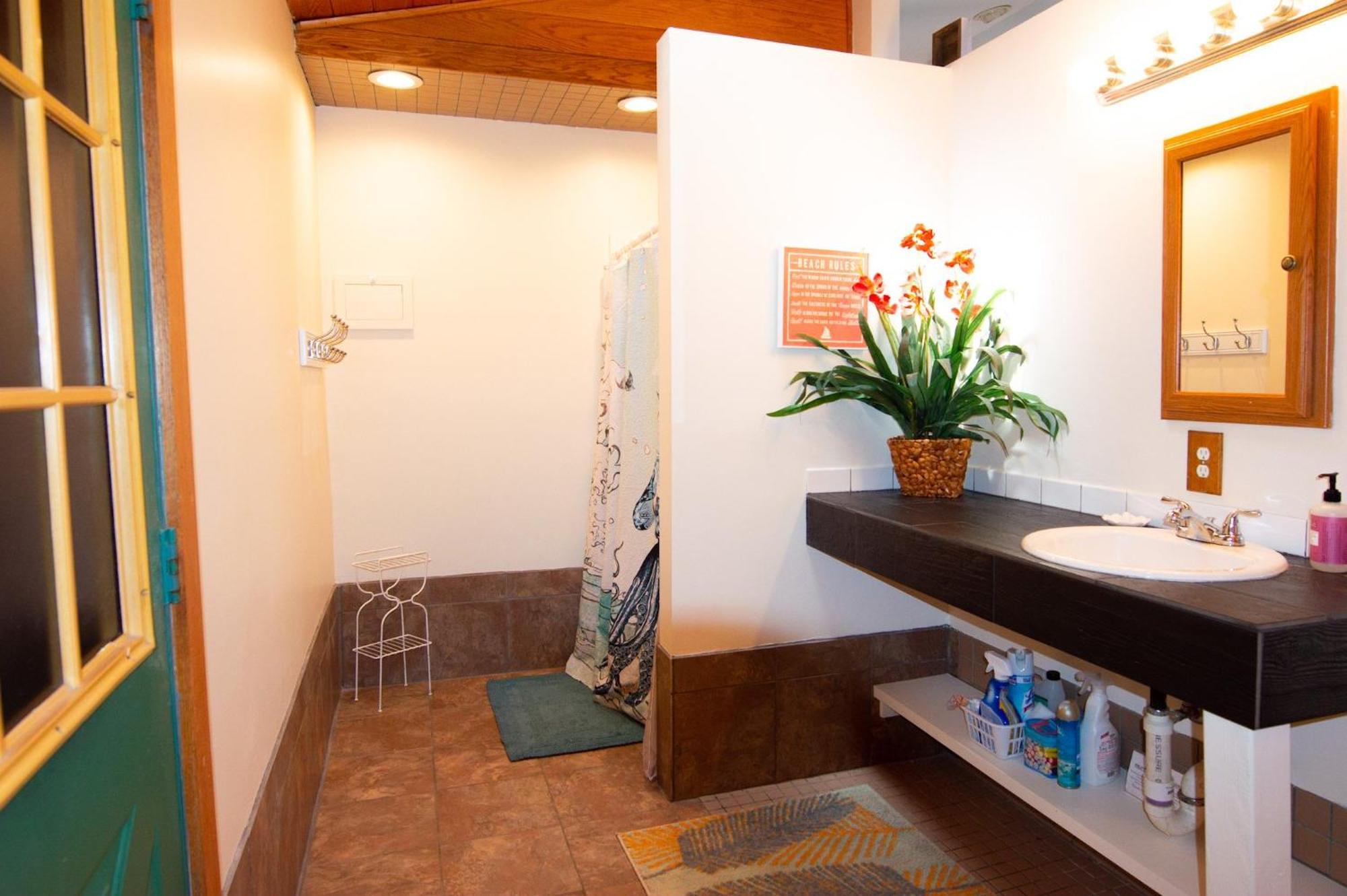 Upstairs 1Br Beach Apartment In The Heart Of The Vibe District 5 Minute Stroll To Beach 1480 Virginia Beach Ngoại thất bức ảnh